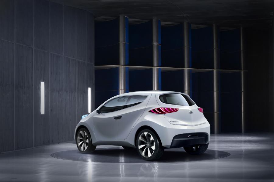  Hyundai ix-metro Concept 2009 года  (фото 41 из 54)